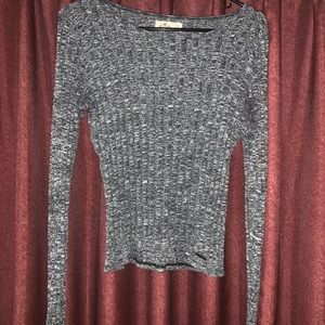 Long sleeve crop top